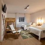 Guest house O Violas - Art Coffee & 3*