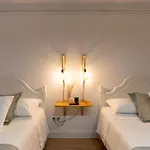 O Violas - Art Coffee & Guest house 3*