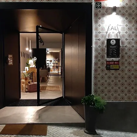 O Violas - Art Coffee & *