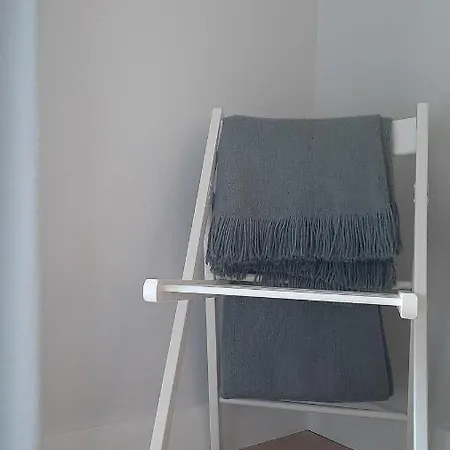 O Violas - Art Coffee & בית הארחה