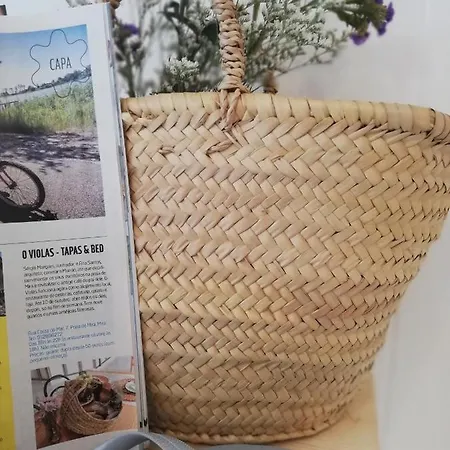 בית הארחה O Violas - Art Coffee &