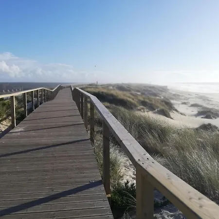 O Violas - Art Coffee & בית הארחה 3*