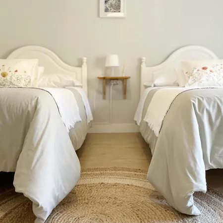 O Violas - Art Coffee & בית הארחה 3*