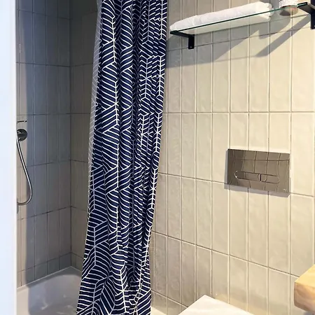 בית הארחה O Violas - Art Coffee & 3*