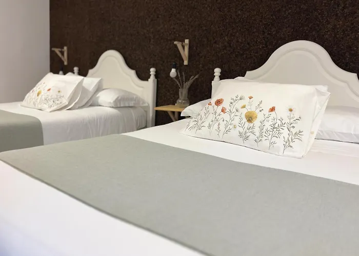 Casa de hóspedes O Violas - Art Coffee & 3*